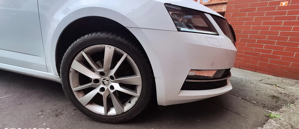 Skoda Octavia cena 59000 przebieg: 104000, rok produkcji 2018 z Szczecin małe 137
